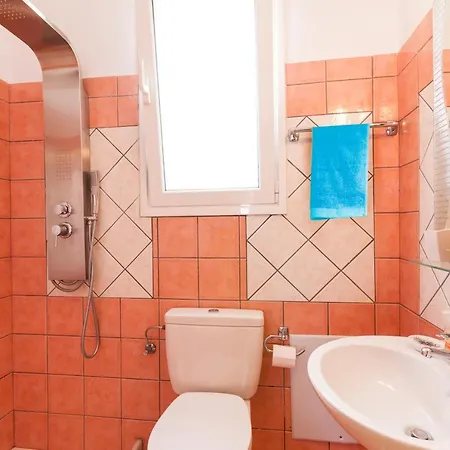 Beachfront Victoras - With Private Βίλα Σιδάρι