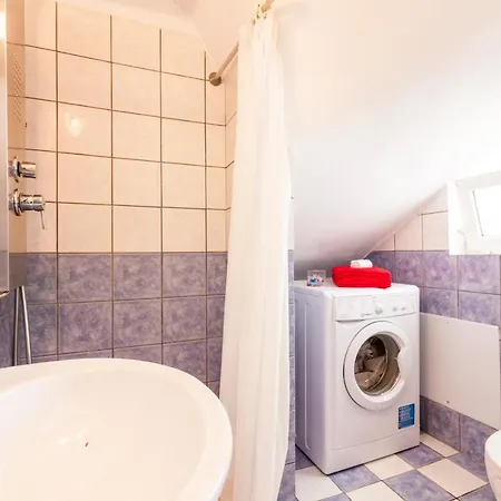 Beachfront Victoras - With Private Willa