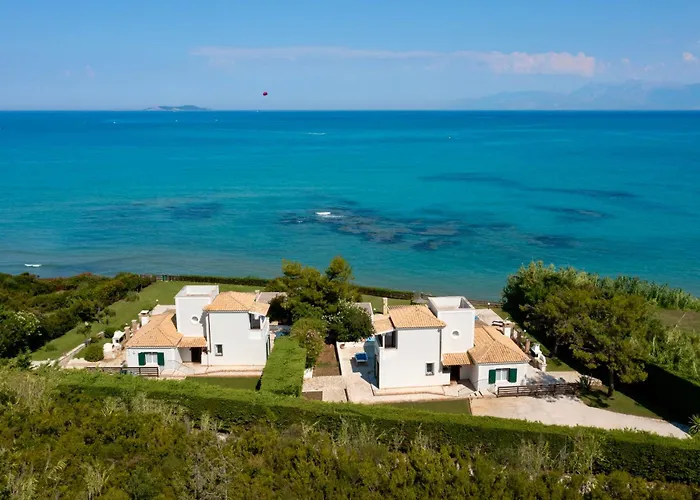 Beachfront Victoras - With Private